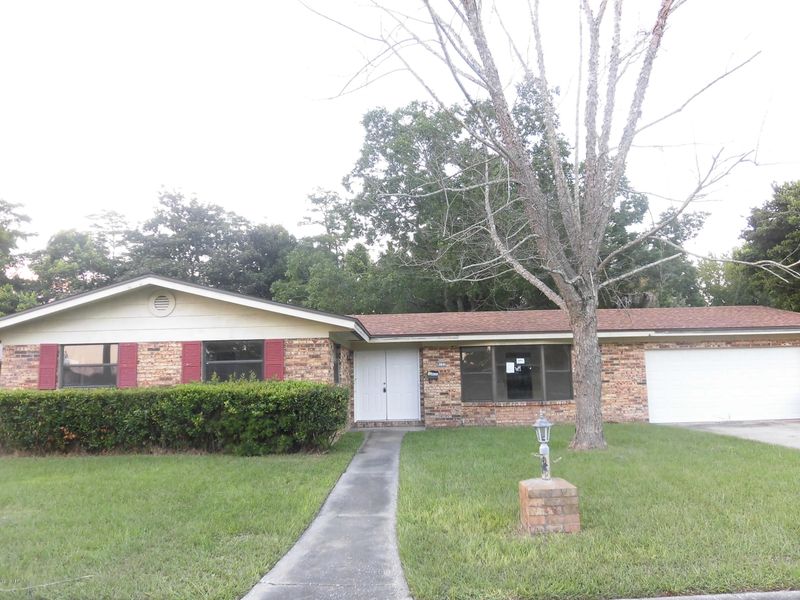 8123 Vermanth Rd, Jacksonville, FL 32211