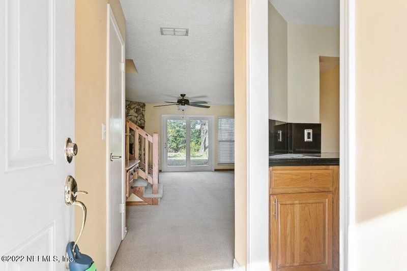 8125 Village Gate Ct, Jacksonville, FL 32217