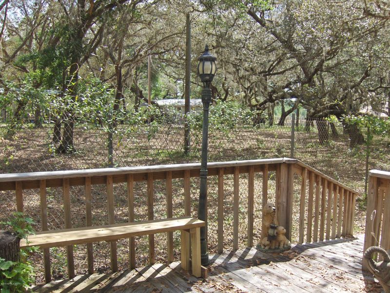 8126 County Line Rd, Melrose, FL 32666