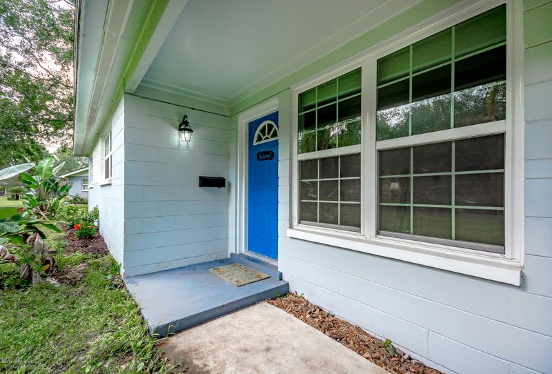 8126 Fresca St, Jacksonville, FL 32217