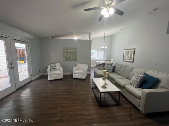 8128 Honeysuckle Ln, Jacksonville, FL 32244