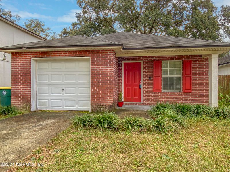 8130 Oden Ave, Jacksonville, FL 32216