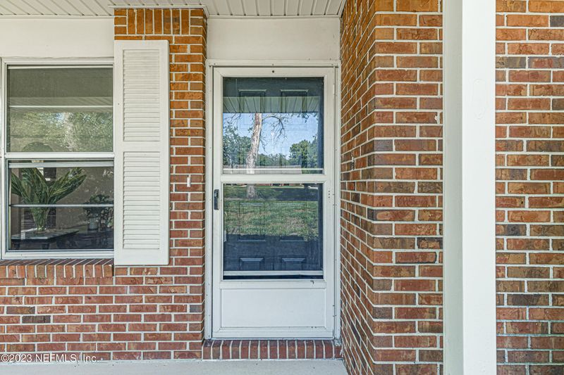 8131 Cayuga Trl E, Jacksonville, FL 32244