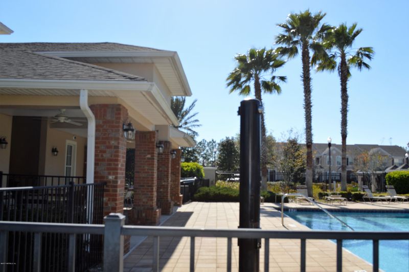 8131 Summer Point Ct, Jacksonville, FL 32256