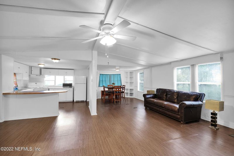8132 Wendover Rd, St Augustine, FL 32092