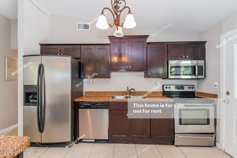 814 Cypress St, Green Cove Springs, FL 32043