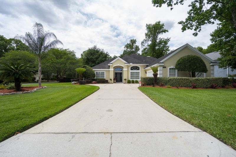 8144 Suffield Ct, Jacksonville, FL 32256