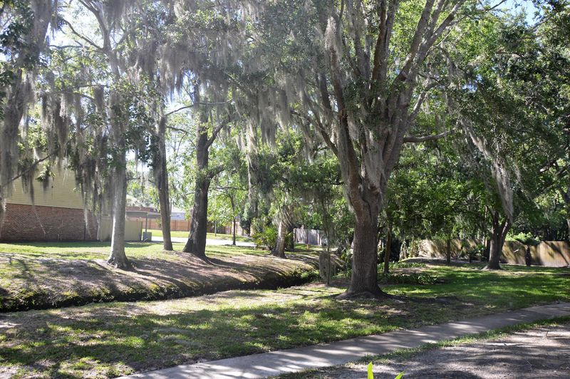 8148 Sutton Pl E, Jacksonville, FL 32217