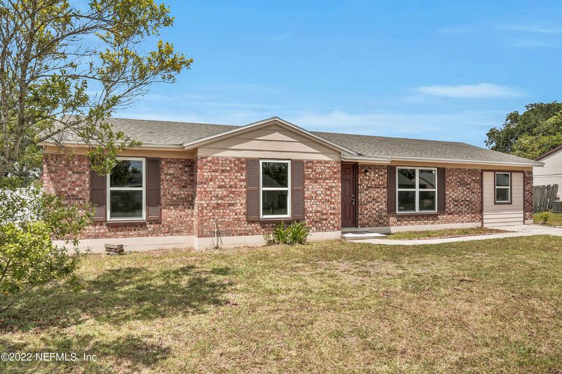 8149 Justin Rd S, Jacksonville, FL 32210