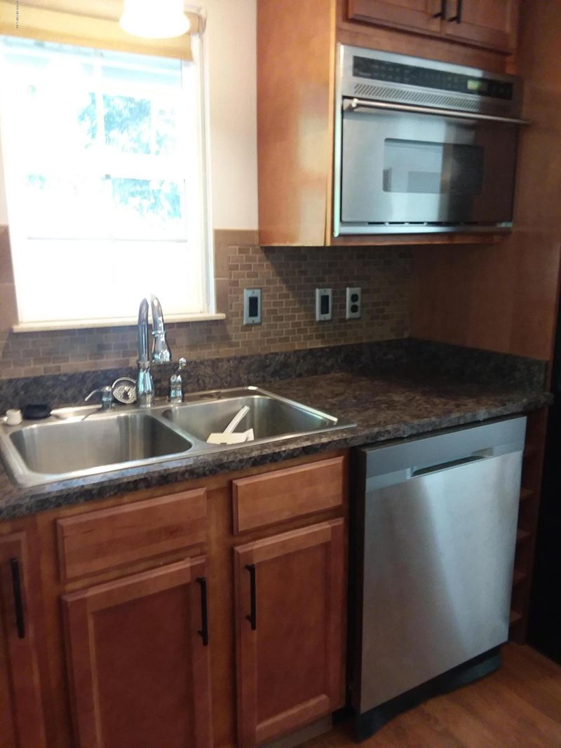 8152 Wendover Rd, St Augustine, FL 32092