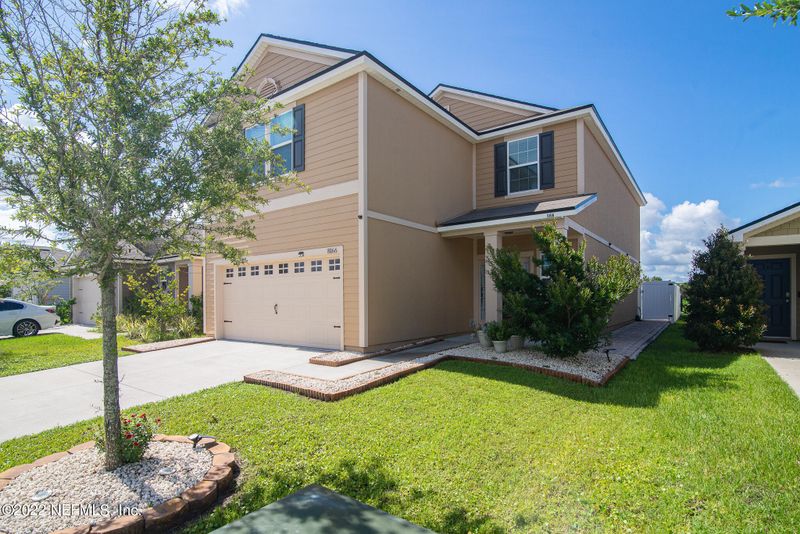 8166 Meadow Walk Ln, Jacksonville, FL 32256