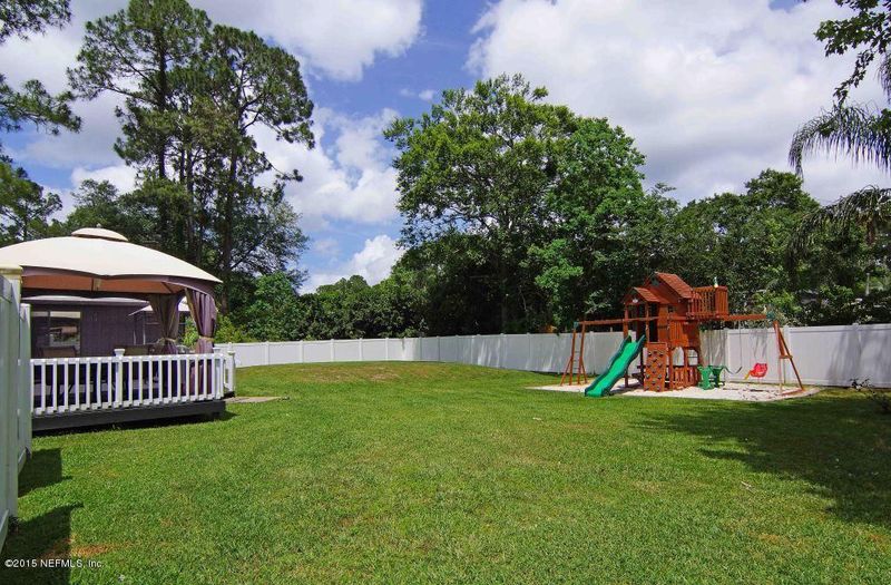 817 Orangewood Rd, St Johns, FL 32259