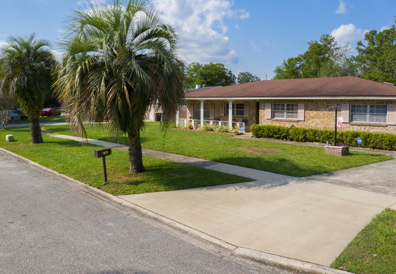 8179 Galaxie Dr, Jacksonville, FL 32244