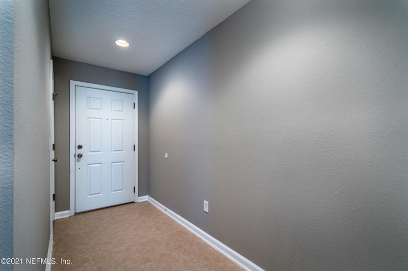 818 Black Cherry Dr S, St Johns, FL 32259