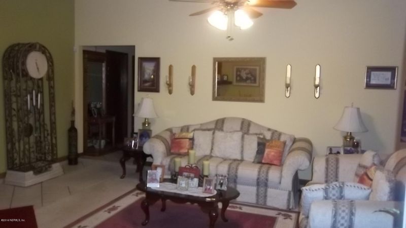 818 David Allen Dr, Jacksonville, FL 32220