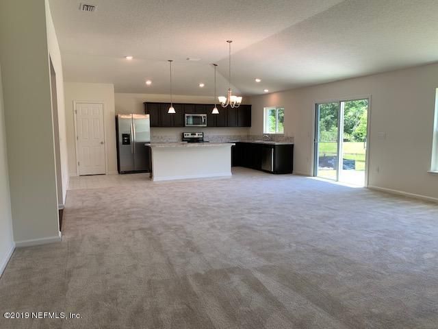 8184 Fouraker Forest Rd, Jacksonville, FL 32221