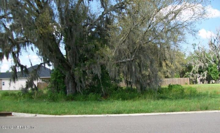 8187 Sierra Oaks Blvd, Jacksonville, FL 32219
