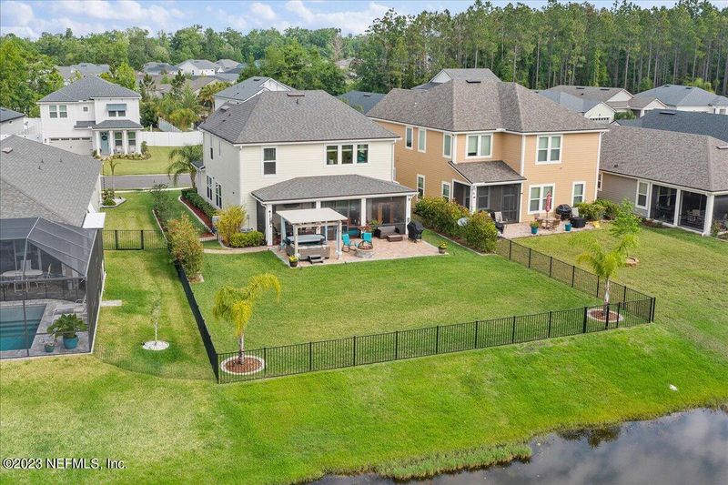 82 Pine Beach Dr, St Johns, FL 32259