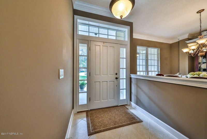 820 Peppervine Ave, St Johns, FL 32259