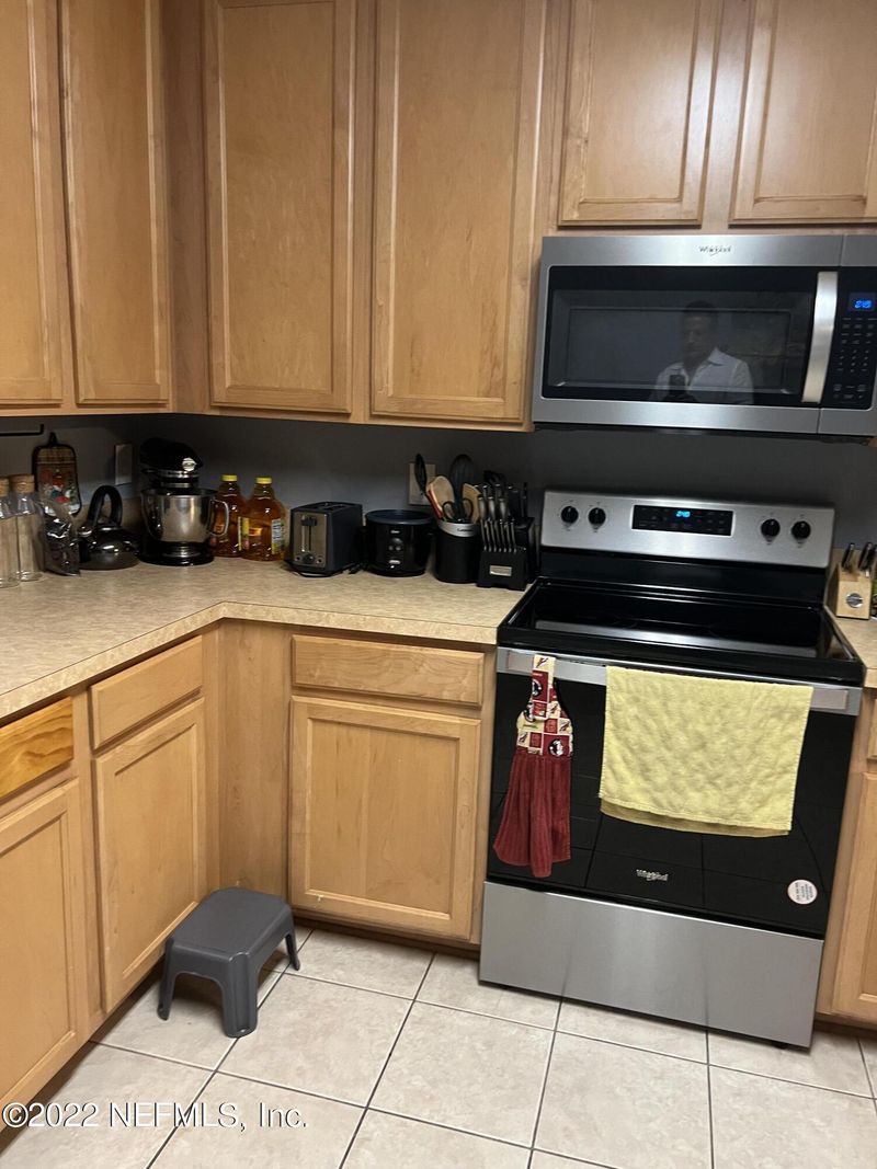 8200 White Falls Blvd #105, Jacksonville, FL 32256