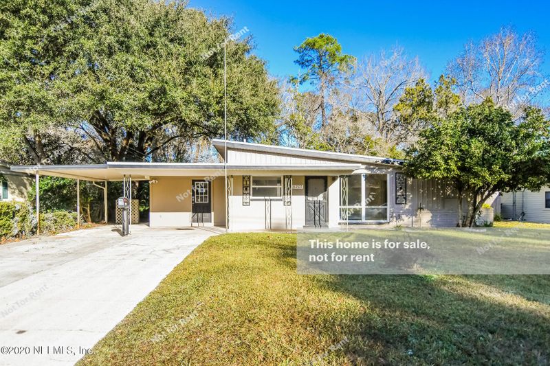 8203 Joffre Dr, Jacksonville, FL 32210