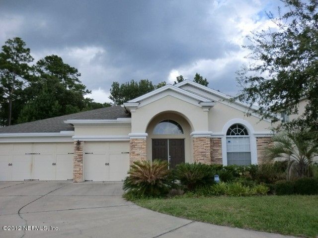 8205 Hedgewood Dr, Jacksonville, FL 32216