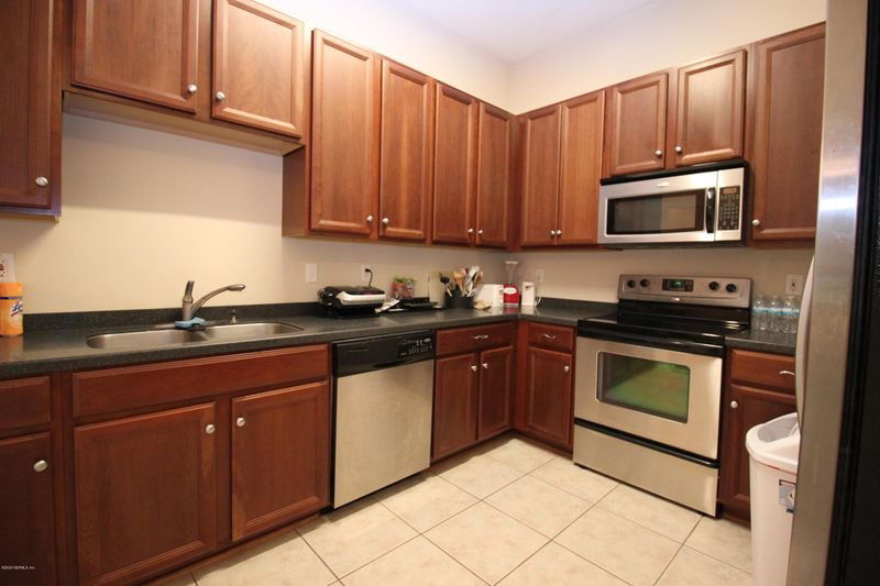 8205 White Falls Blvd #102, Jacksonville, FL 32256