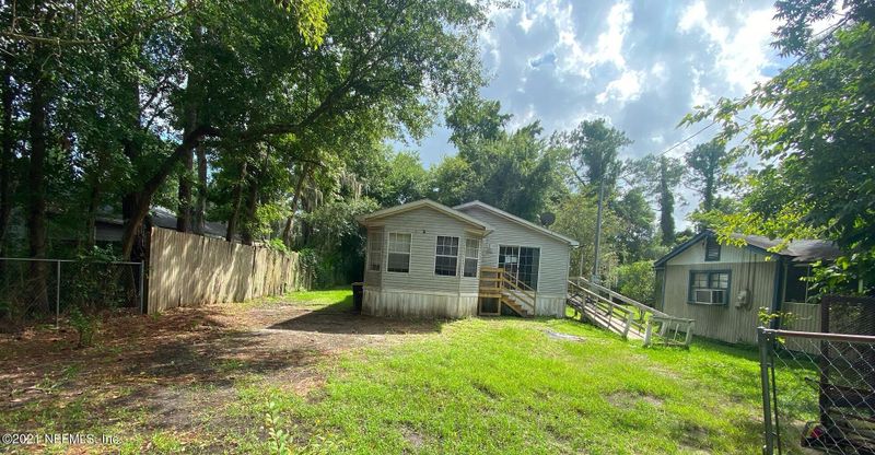 8208 Moncrief Dinsmore Rd, Jacksonville, FL 32219