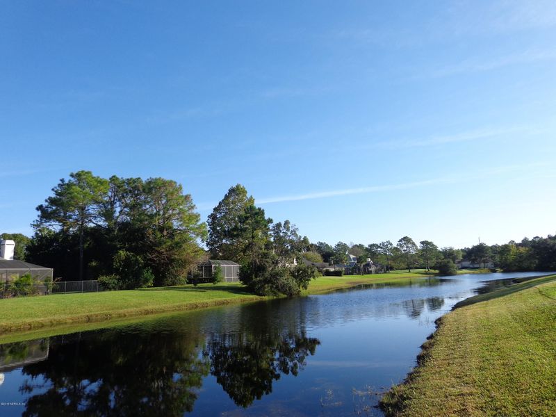 8209 Hampton Lake Ln, Jacksonville, FL 32256
