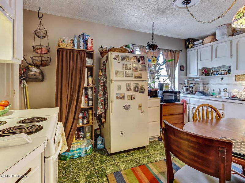 821 2nd St N, Jacksonville Beach, FL 32250