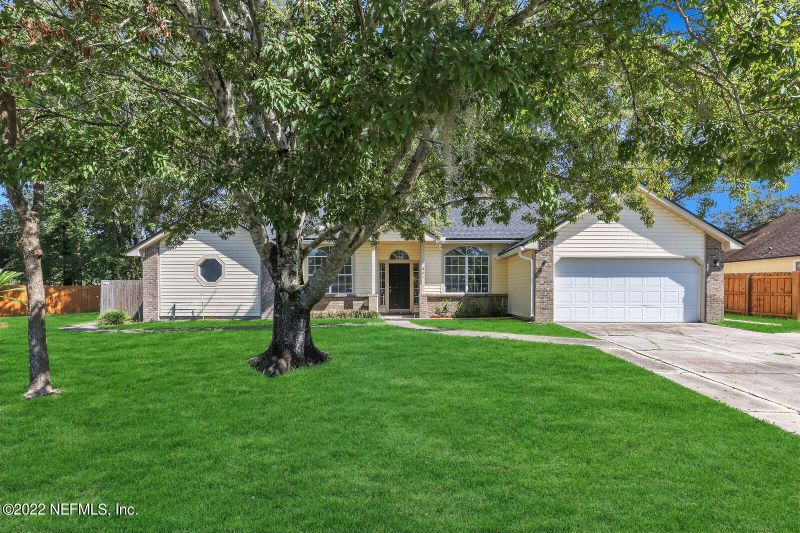 821 Richmond Ct, Orange Park, FL 32065