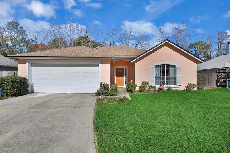 8211 Provincial Cir, Jacksonville, FL 32277