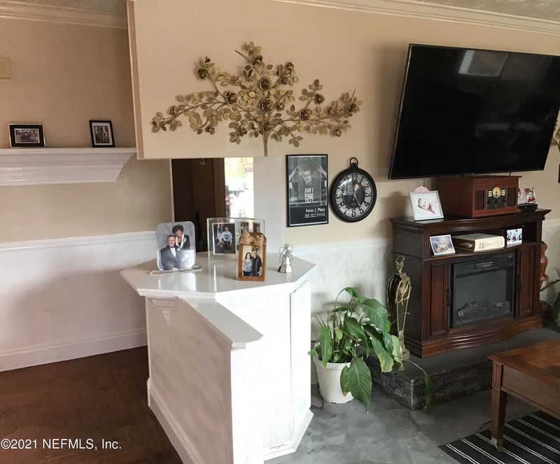 8213 Vermanth Rd, Jacksonville, FL 32211