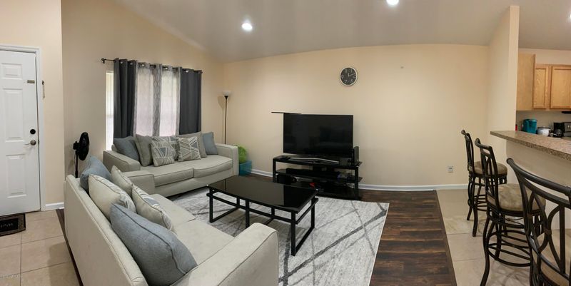 8217 Maple St, Jacksonville, FL 32244