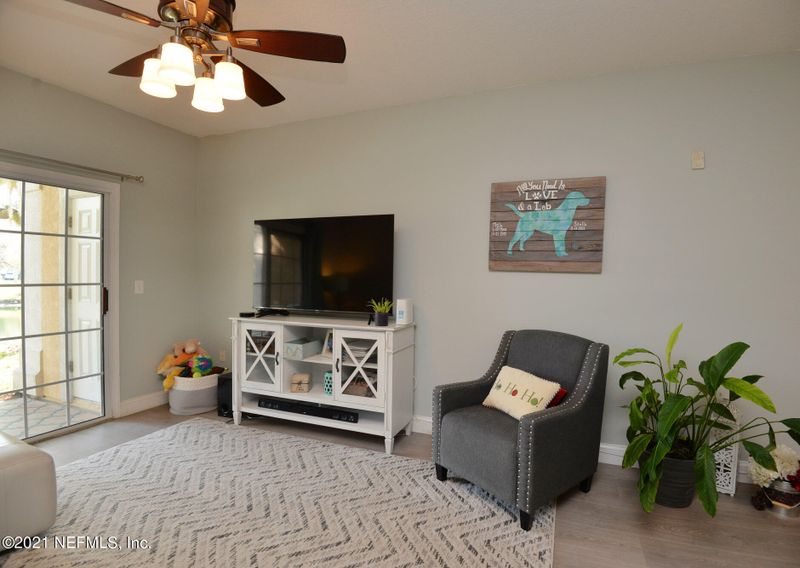8218 Green Parrot Rd #106, Jacksonville, FL 32256