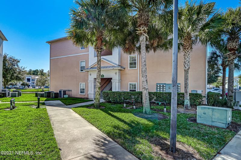 8218 Green Parrot Rd #107, Jacksonville, FL 32256