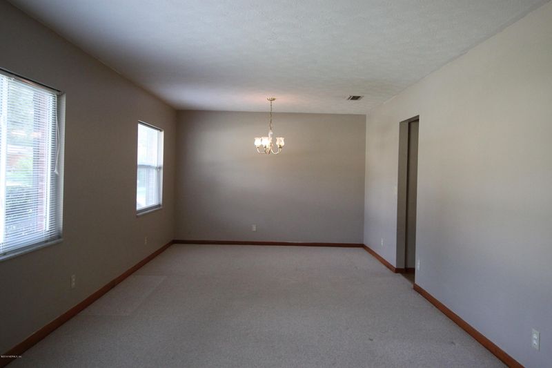 8220 Barracuda Rd, Jacksonville, FL 32244