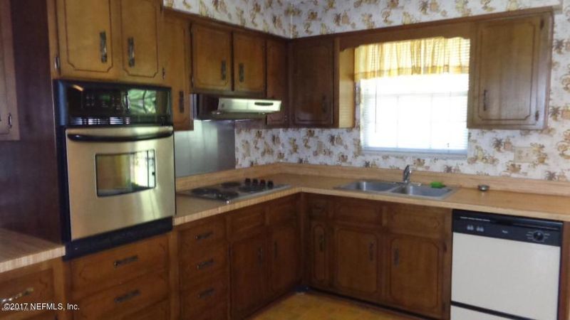 8221 Gwendolyn Rd, Jacksonville, FL 32216