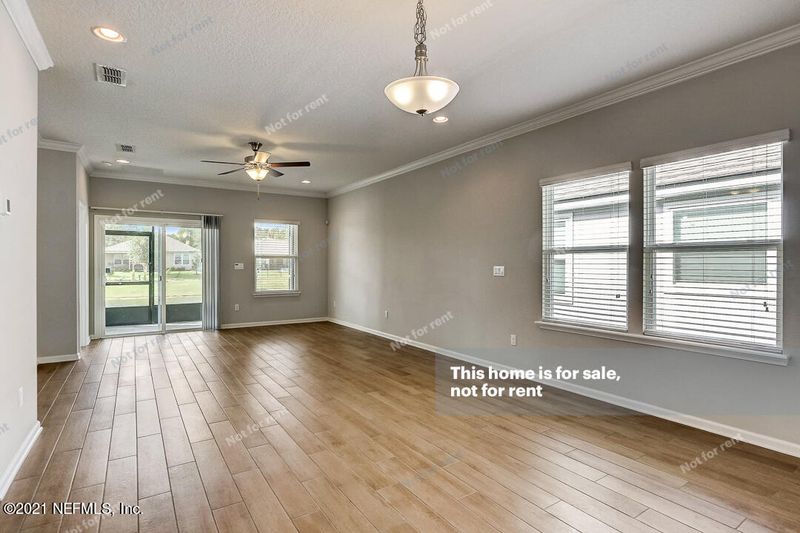 8226 Cape Fox Dr, Jacksonville, FL 32222