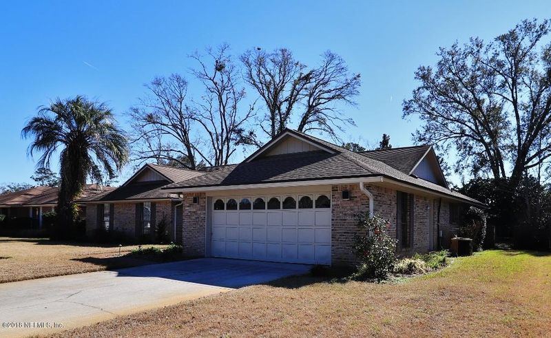 8230 Cutter Pl, Jacksonville, FL 32216