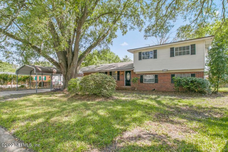 8236 Caravelle Dr, Jacksonville, FL 32244