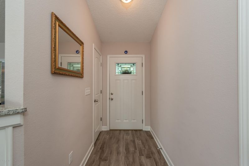 824 Queen Rd, St Augustine, FL 32086