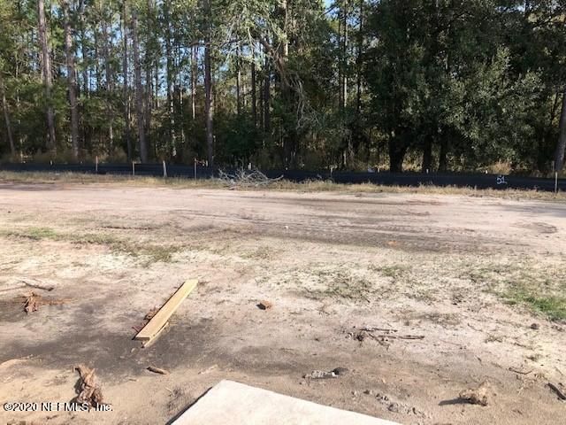 824 Riley Rd, Middleburg, FL 32068