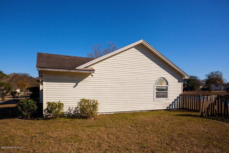 8248 Teaticket Dr, Jacksonville, FL 32244