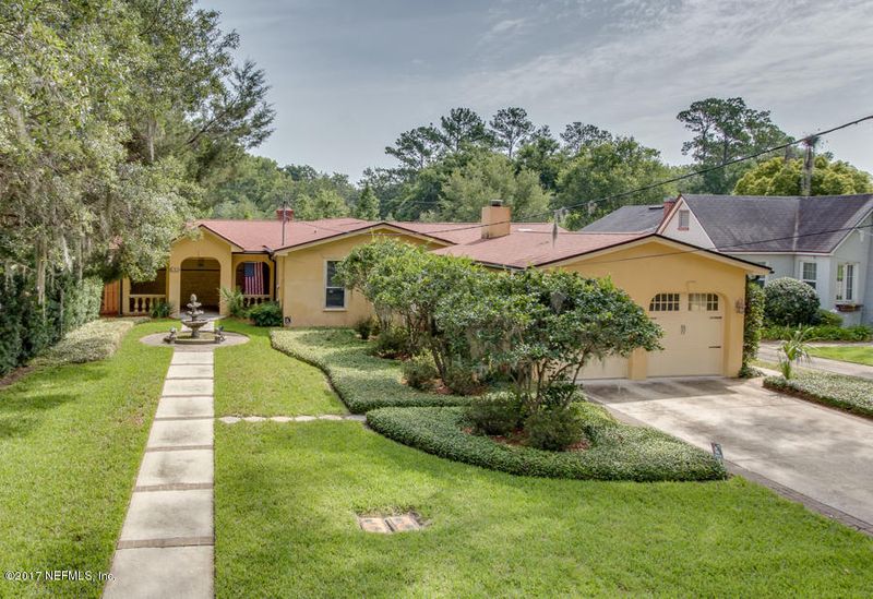 825 Alhambra Dr N, Jacksonville, FL 32207