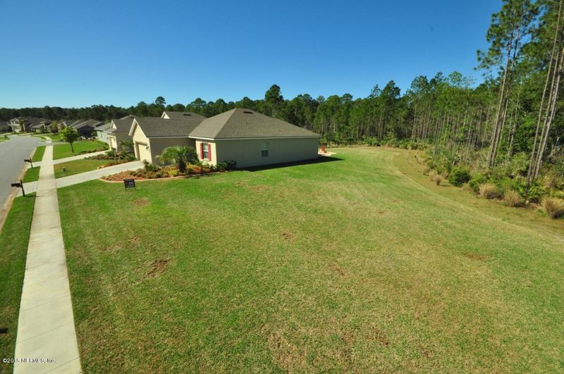 825 Battersea Dr, St Augustine, FL 32095