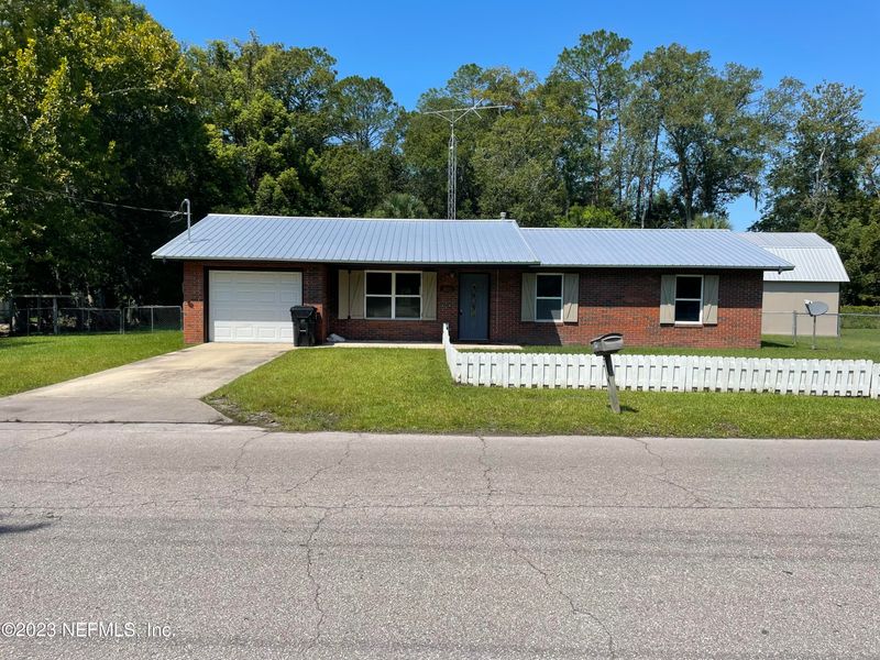 825 N Thompson, Starke, FL 32091