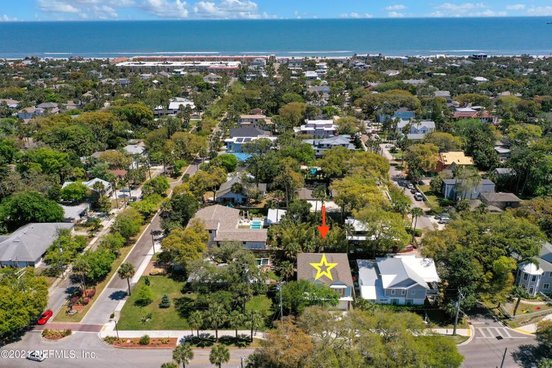 825 Sherry Dr, Atlantic Beach, FL 32233