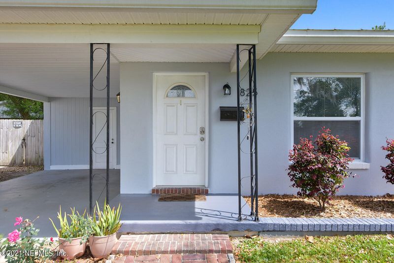 825 Wren Rd, Jacksonville, FL 32216
