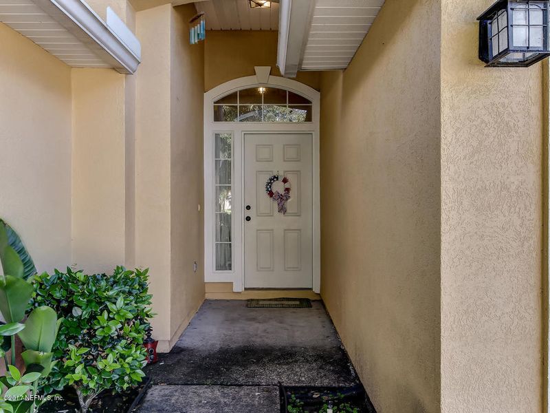8252 Stelling Dr, Jacksonville, FL 32244